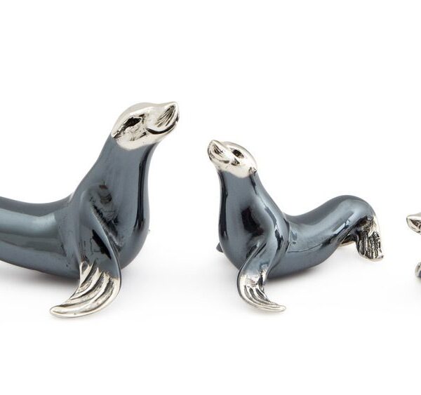 Seals Oxidised Finish