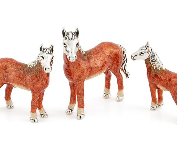 Three Standing Horses Light Brown