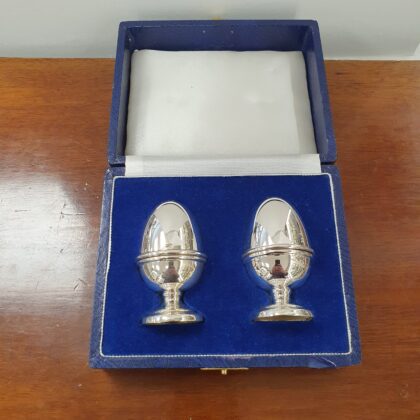 Pair peppers in blue box egg shaped - Birmingham 1989