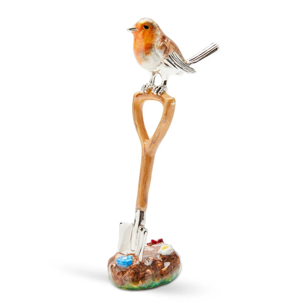 Robin on a Spade - Image 3
