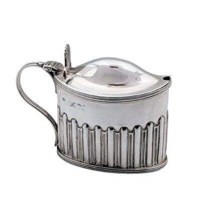 Mustard with blue glass insert - London 1888