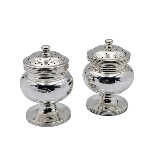 Pair peppers - London 1933/35