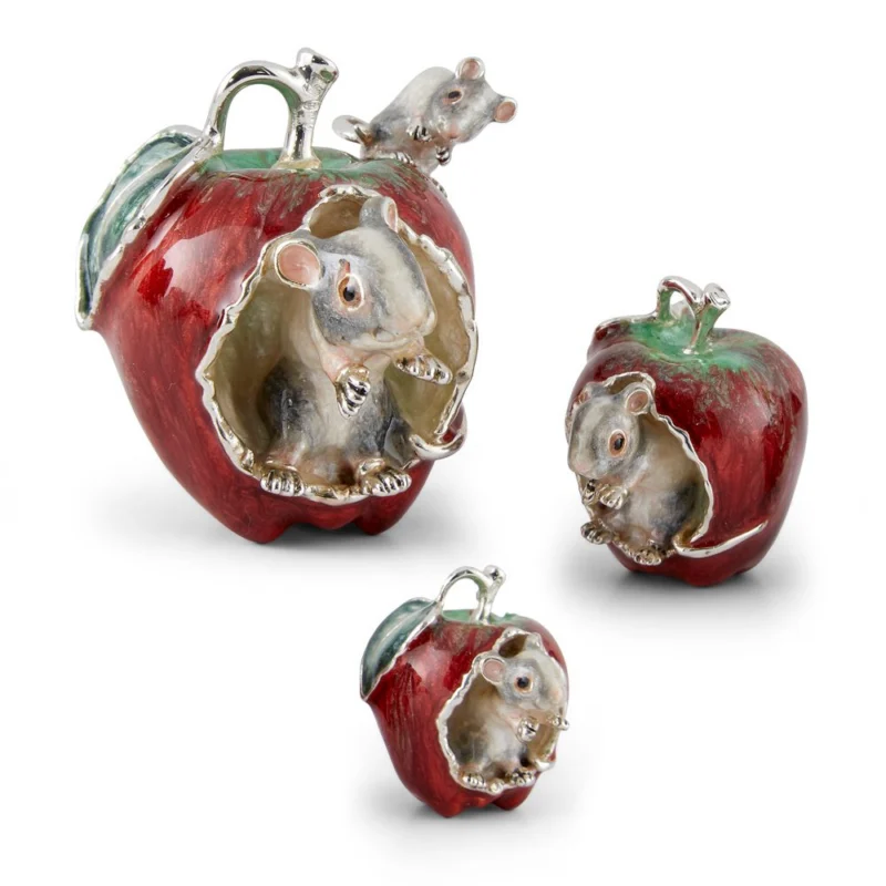 Mice Eating Apple