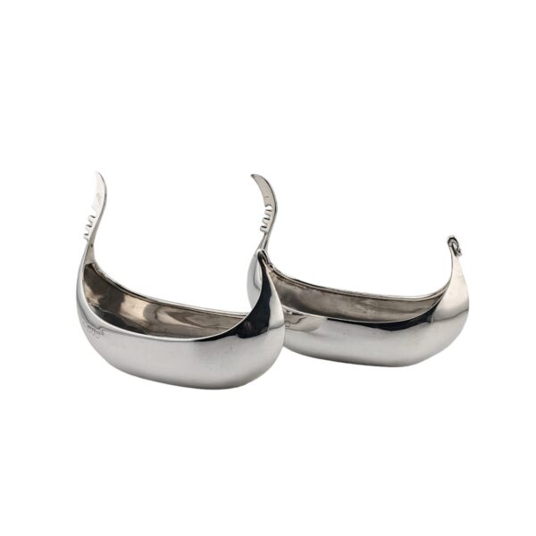 Pair gondolas plain - London 1901