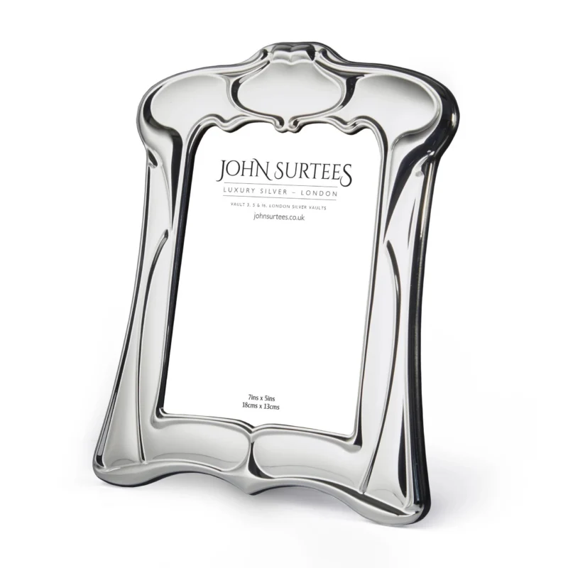 Silver photograph frame in Glasgow pattern