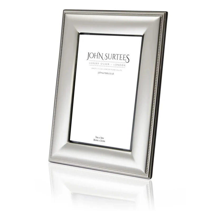 Silver photograph frame in Manchester pattern